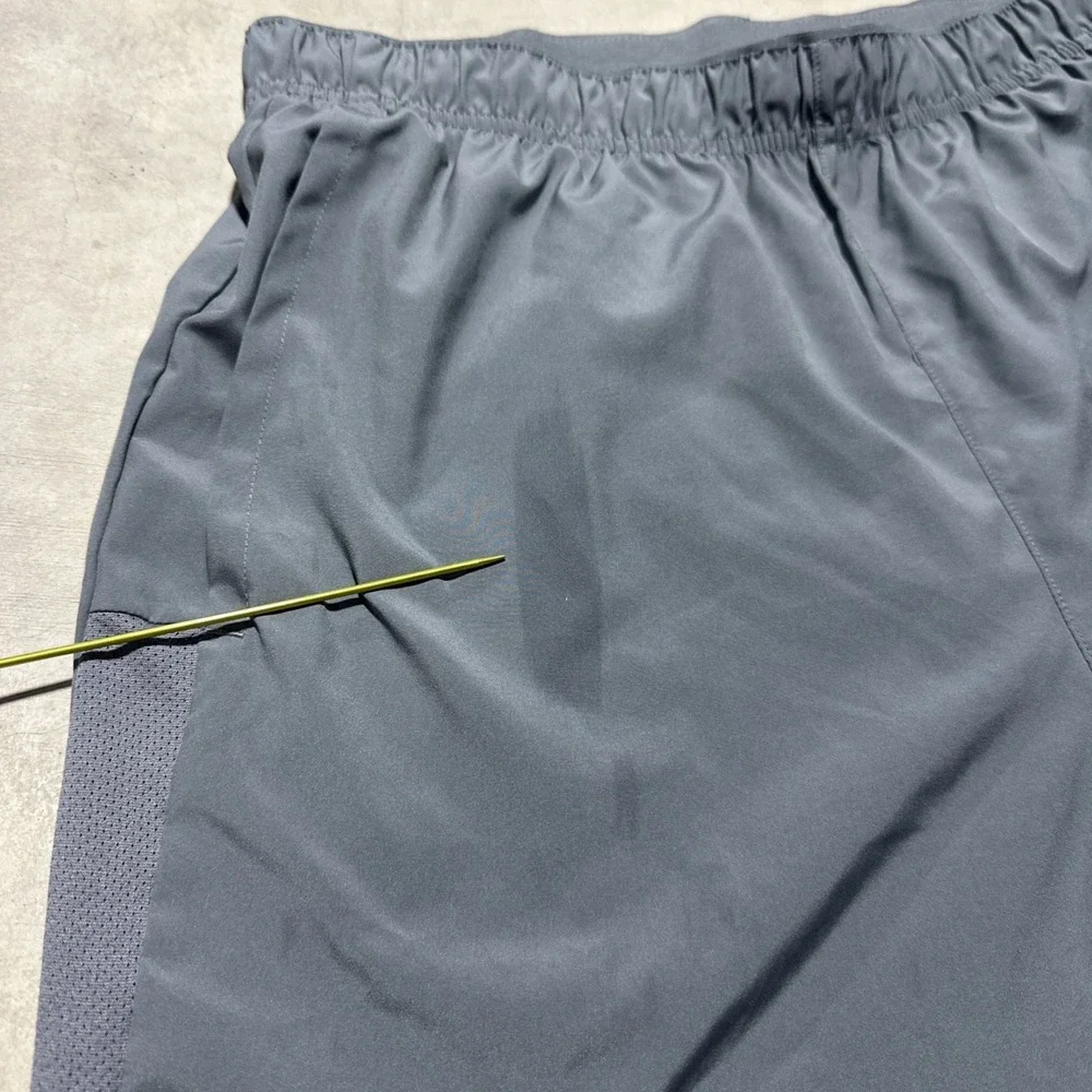Nike Men's Dri-Fit Lightweight Training Running Shorts Gray DV9359-084 SZ M MARK